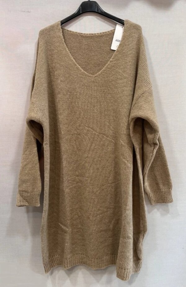 Robe pull col V couleur Tan