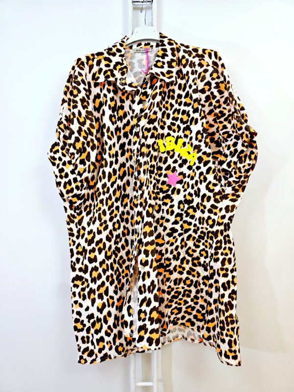 Chemise Léopard Oversize Femme – Look Tendance Été 2025