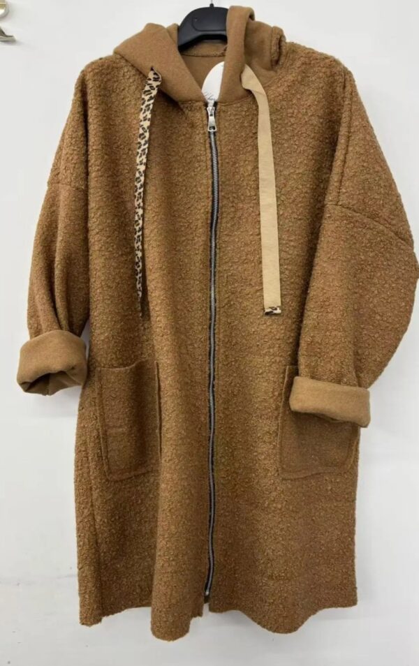 Manteau long camel femme oversize en laine bouclée avec capuche et cordon Léopard