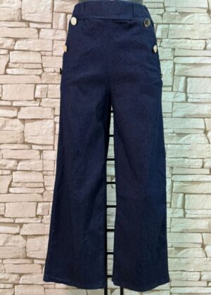 Jean femme ample 3 boutons décoratifs