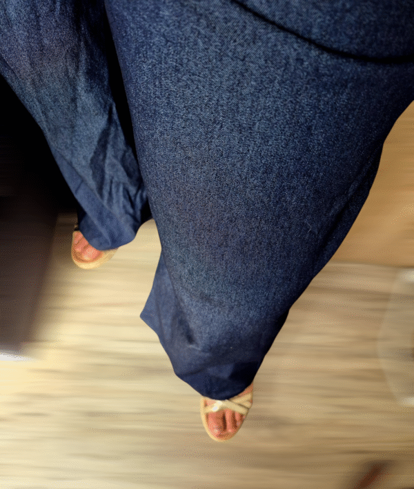 Jean Femme ample 3 boutons décoratifs – Confort et Style