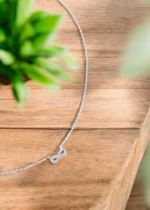 Collier infini argenté
