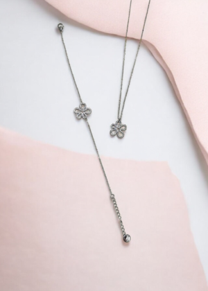 Parure de bijoux Argentée fleur scintillante