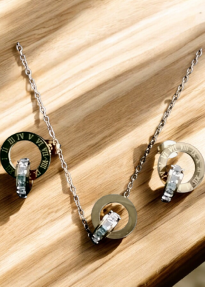 Parure Collier et boucles d’oreilles couleur Or