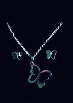 Parure de Bijoux Collier et Boucles d’oreilles argentés et violets